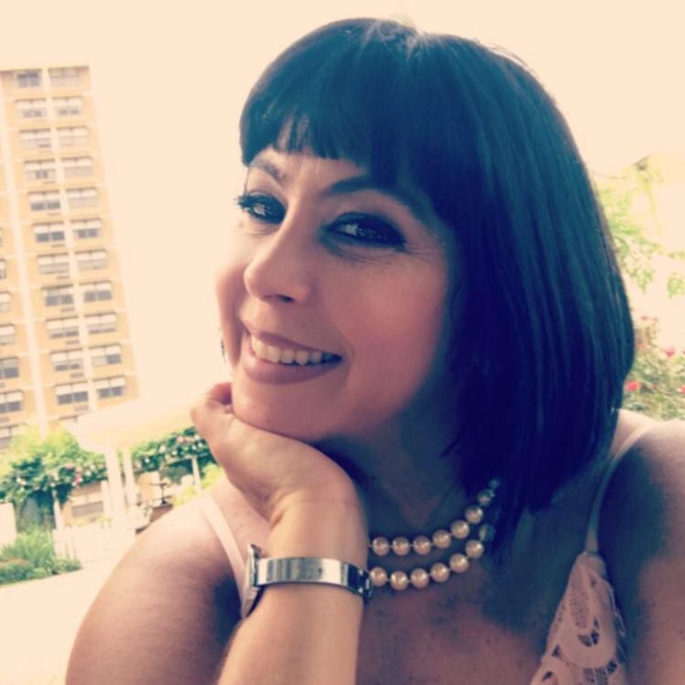 Meet your Posher, Kamaris